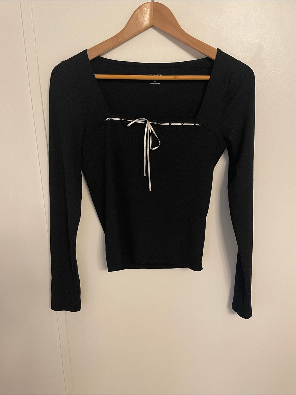 Hollister Black Long Sleeve Square Neck Top with White Tie Size M Y2K